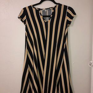 Striped flowy casual dress